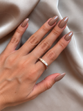 Anillo cuadro martillado