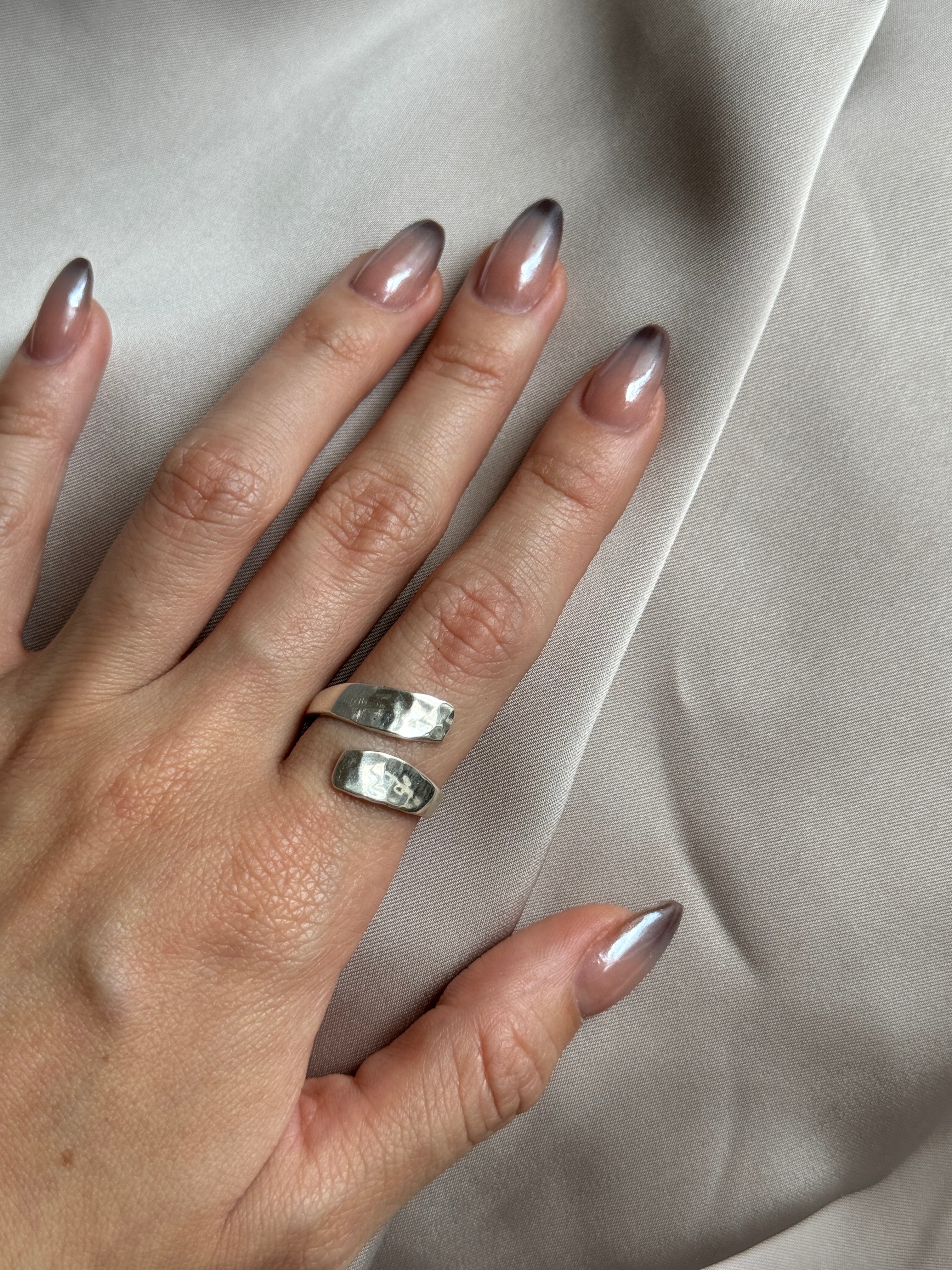 Anillo Tony