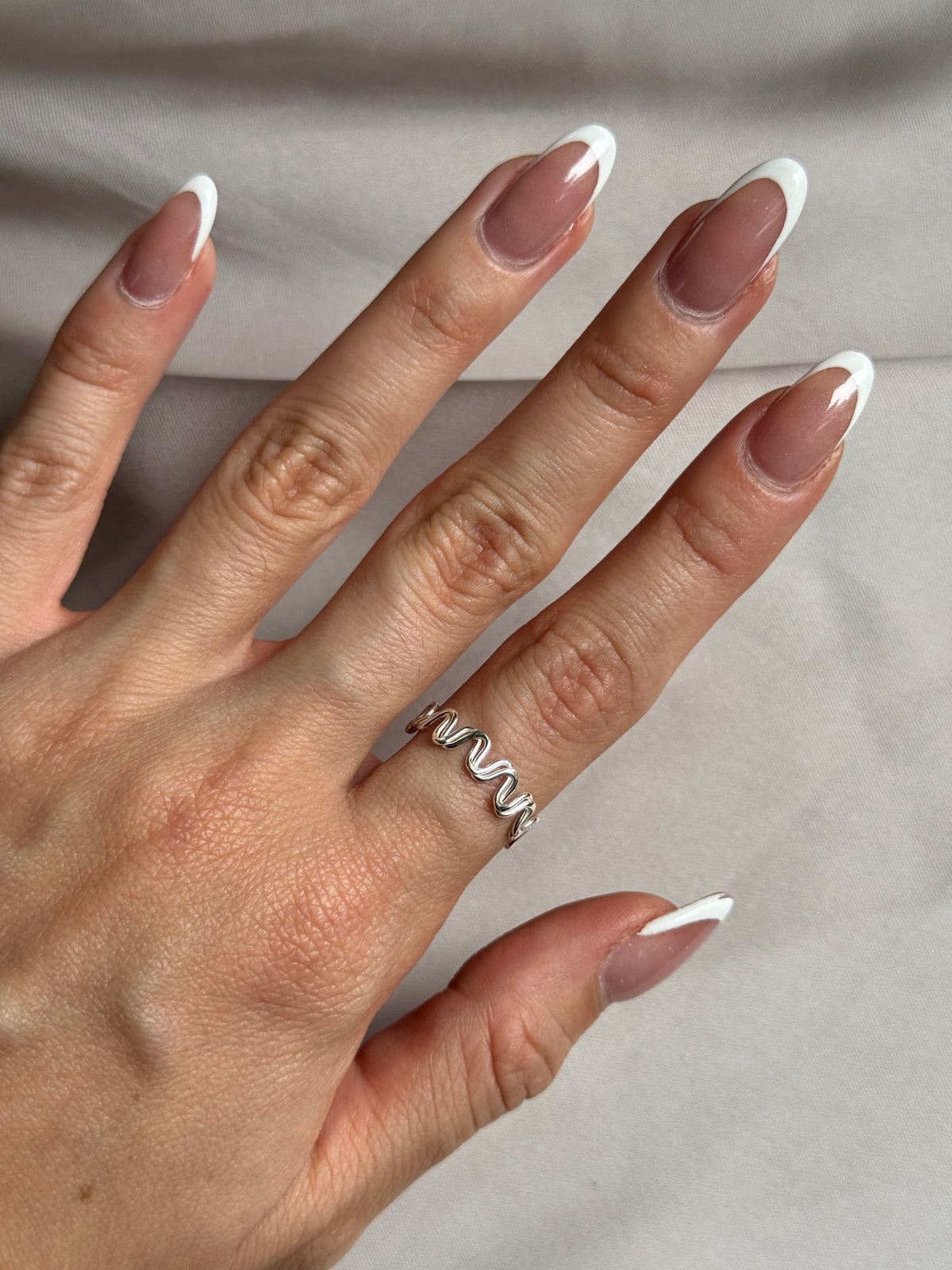 Anillo ondas ligero